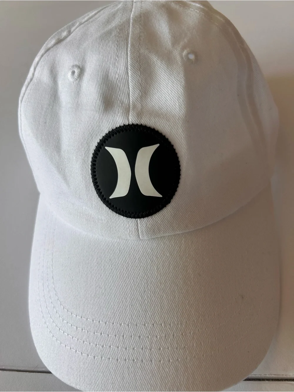 Hurley White Youth Baseball Cap with Black Label